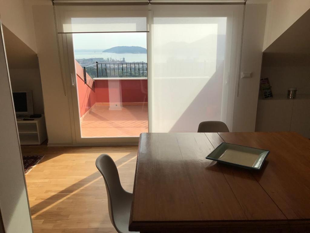La Casa Con Vista Di Emma Daire Vezzano Ligure Dış mekan fotoğraf